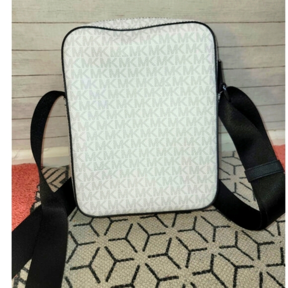 Michael Kors White and Black Crossbody Bag - Picture 6 of 16